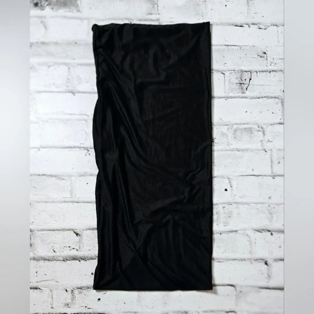 Beyond Yoga Black Infinity Scarf with Hidden Pocket